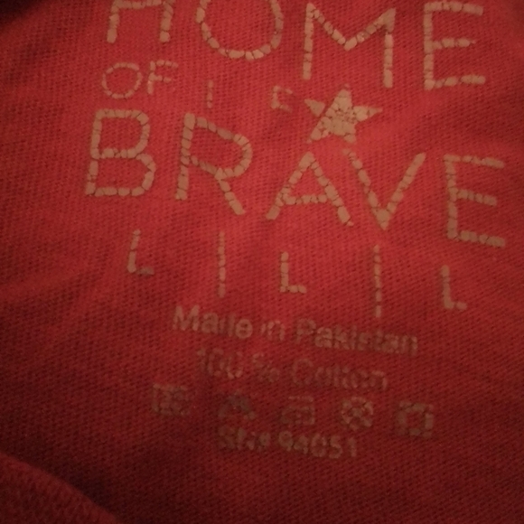 Home of the Brave t shirt. Size L - Picture 4 of 5